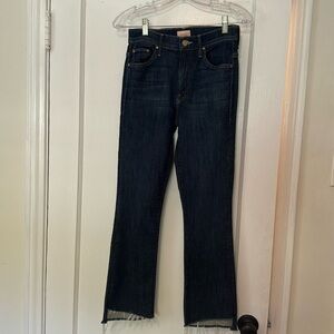 MOTHER. Insider crop step fray jeans